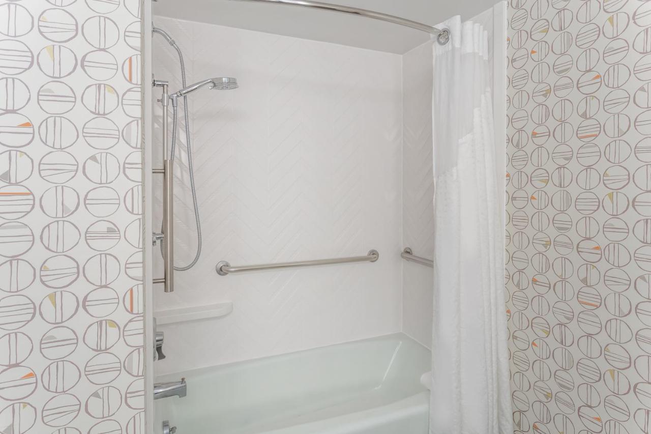 Holiday Inn Rockford By Ihg Екстер'єр фото